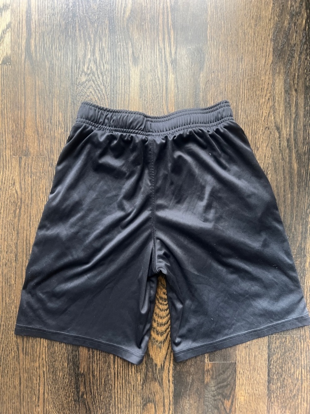 Under Armour Black Men’s Athletic Shorts with Large White Logo - Picture 4 of 4